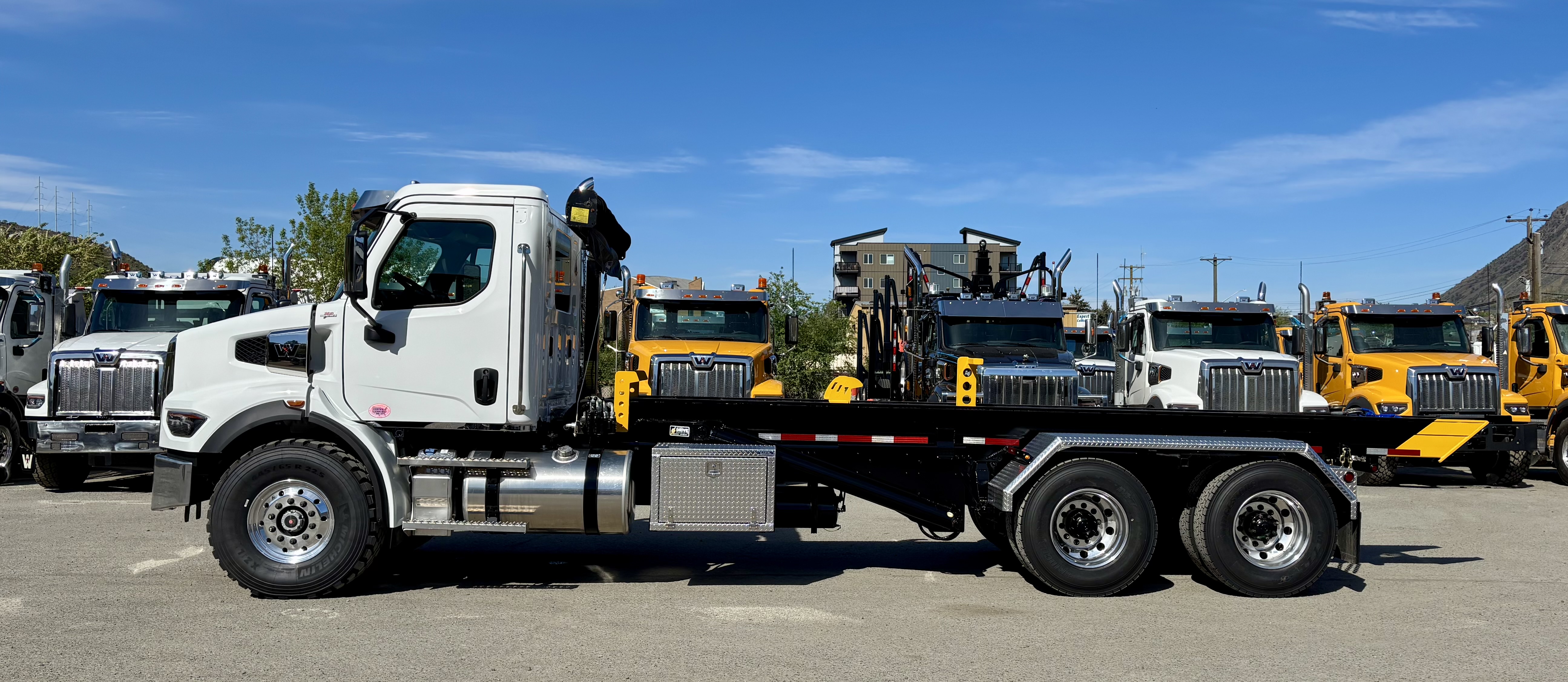 2025 Western Star 47XSB Day Cab #VT0800N