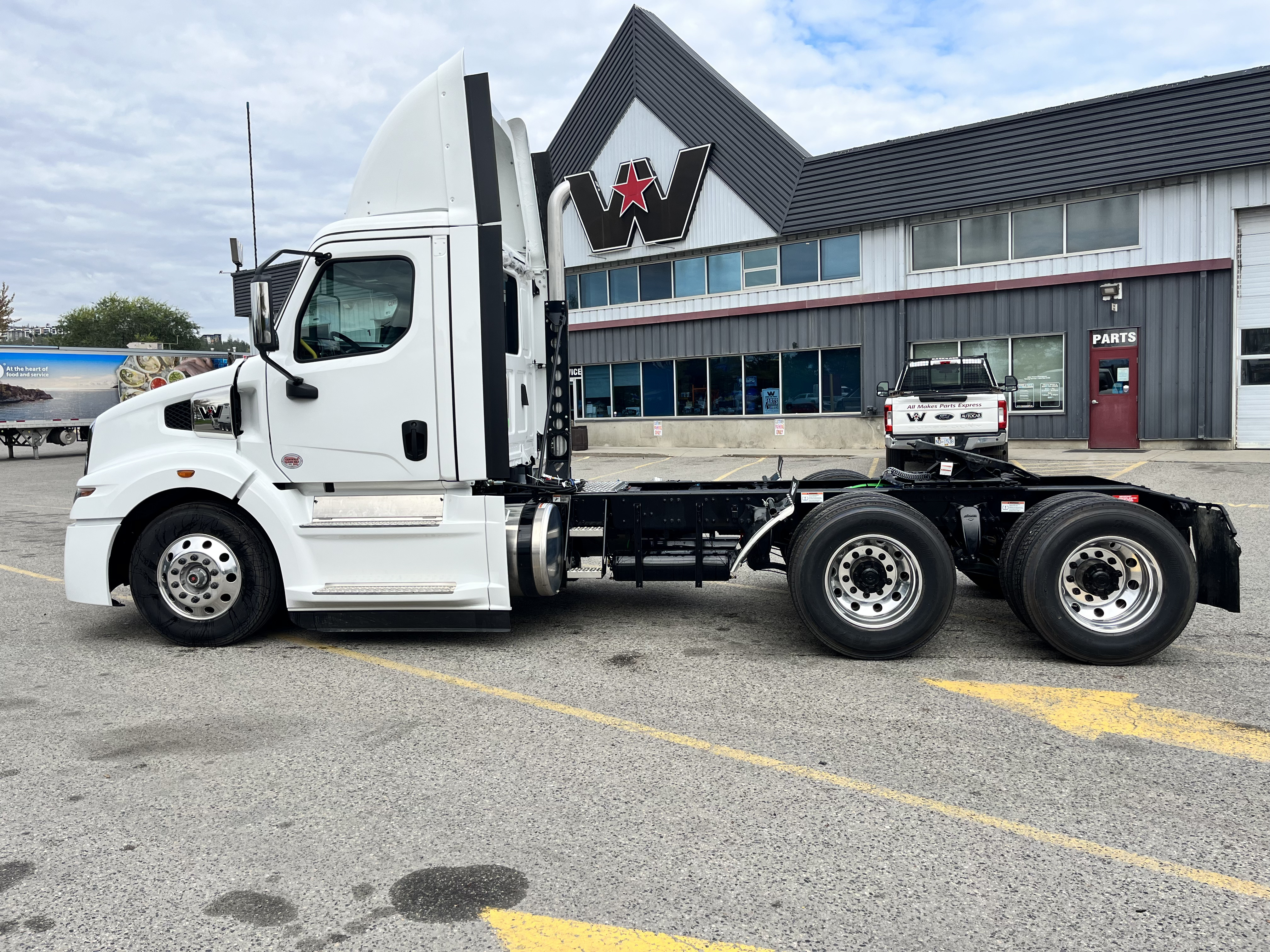 2025 Western Star 57X Day Cab #VY4243N