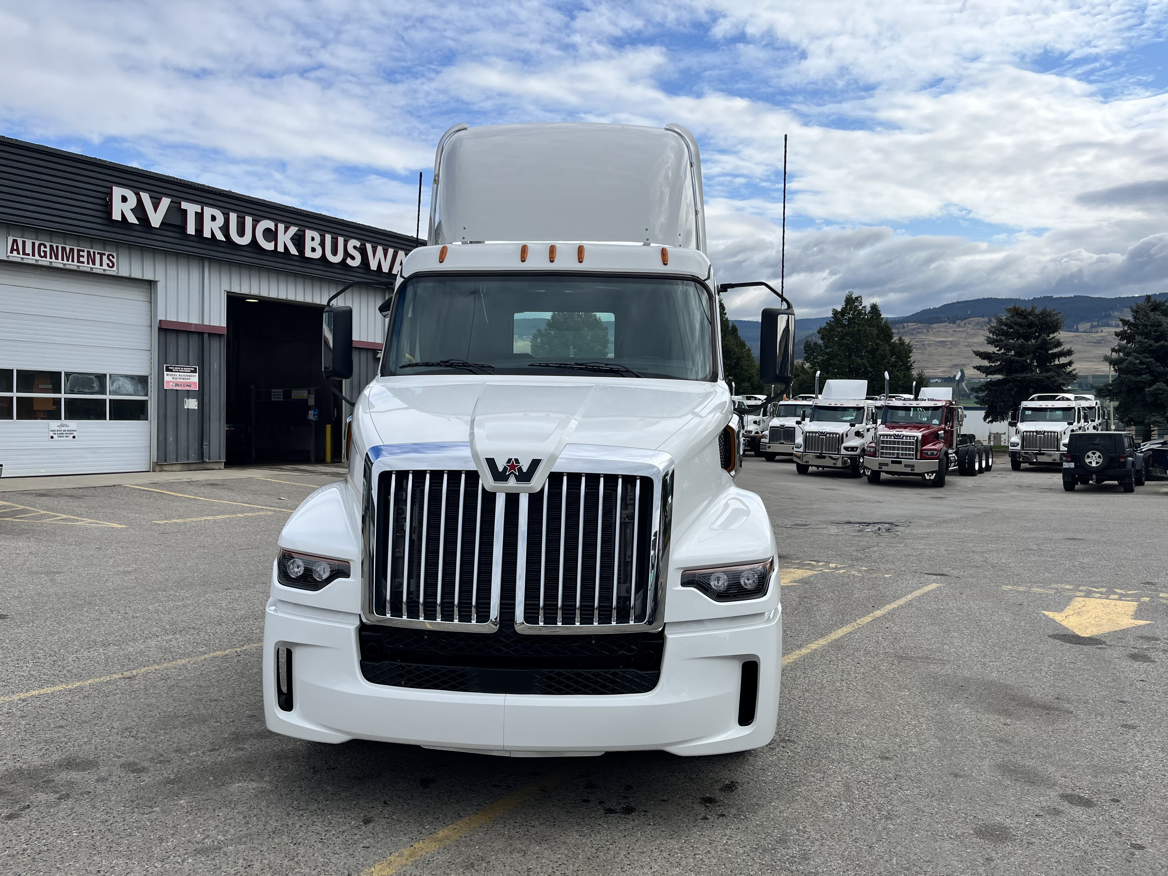 2025 Western Star 57X Day Cab #VY4243N
