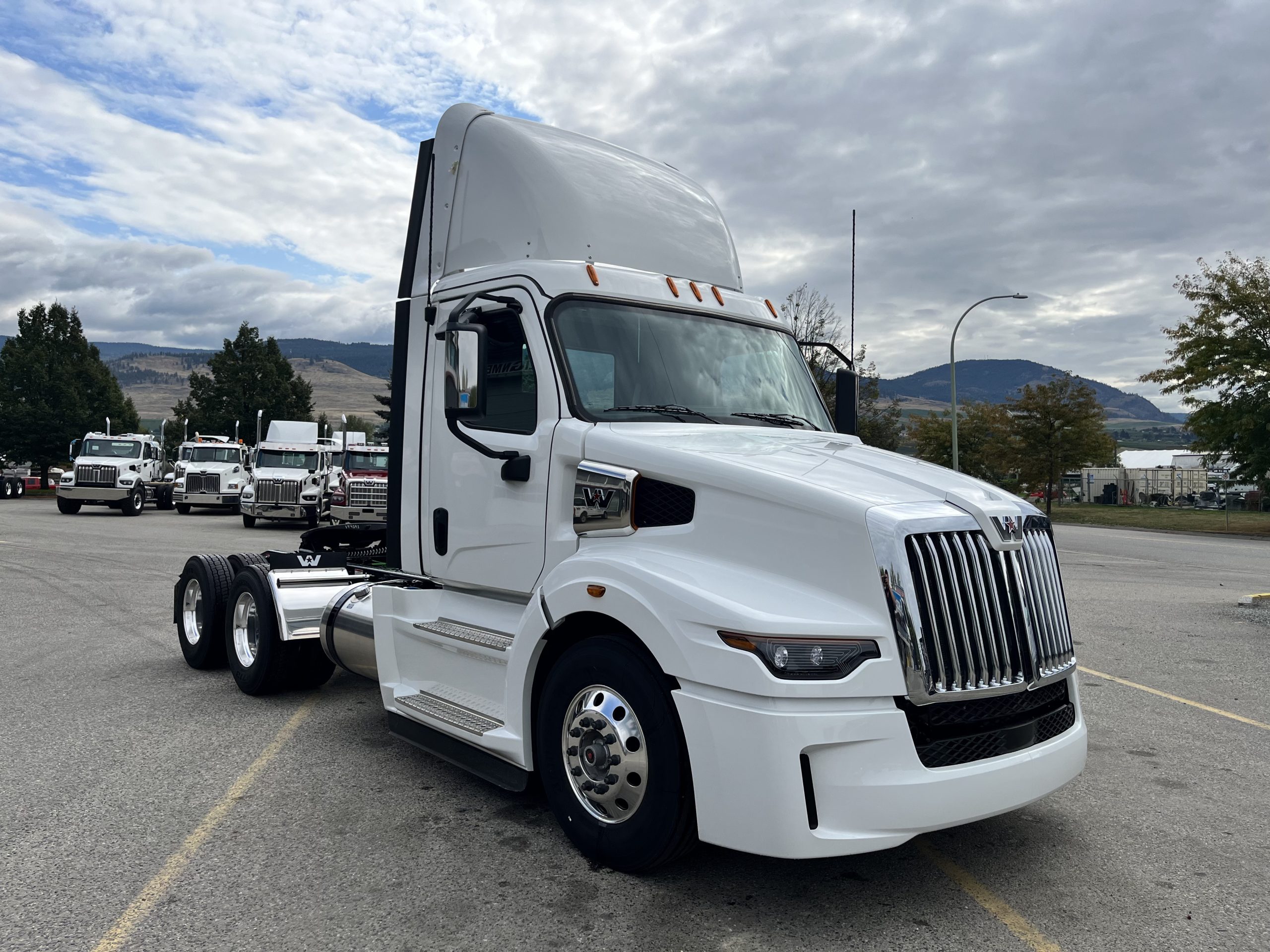 2025 Western Star 57X Day Cab #VY4243N