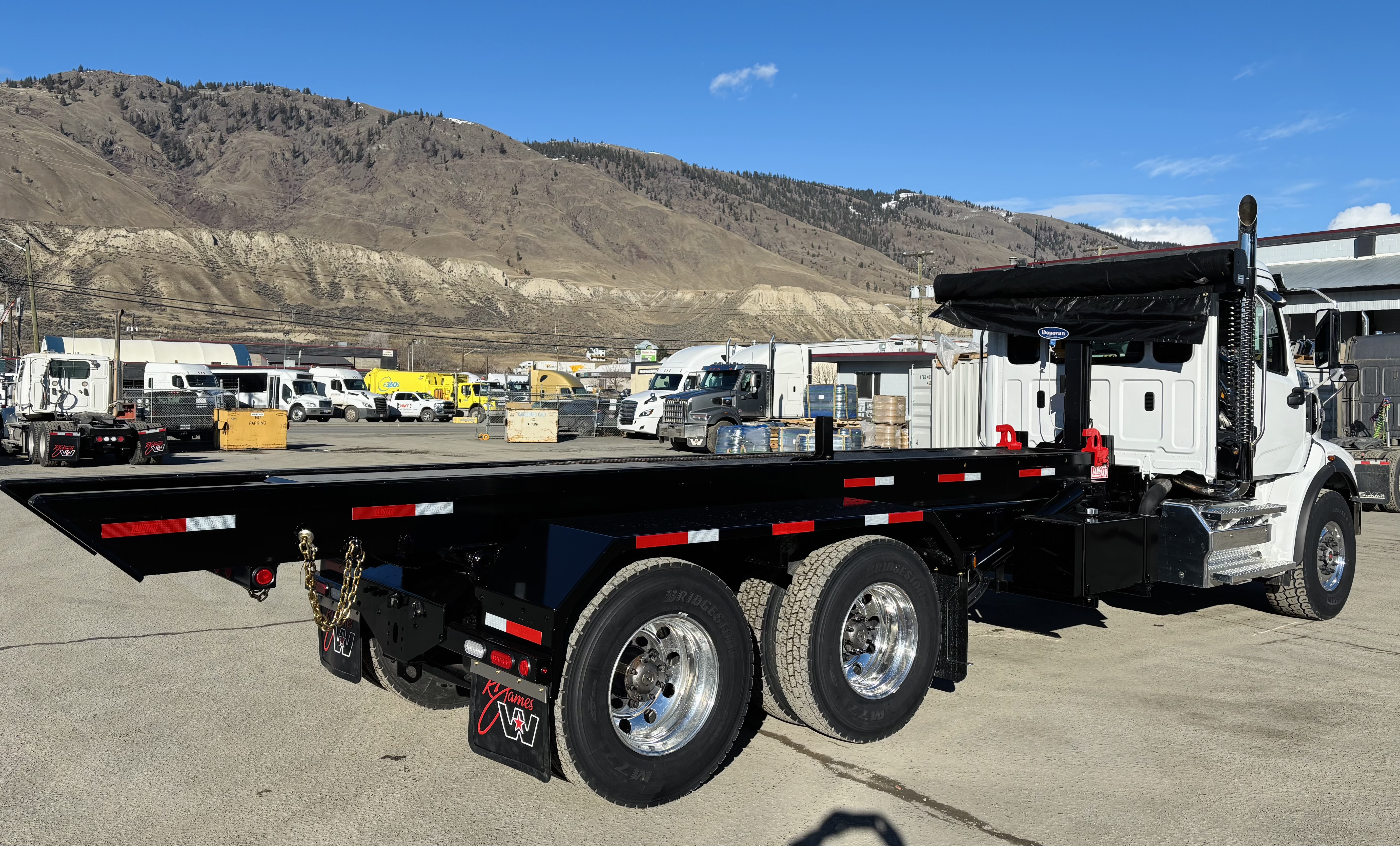 2025 Western Star 47XSB Day Cab #WE7311N