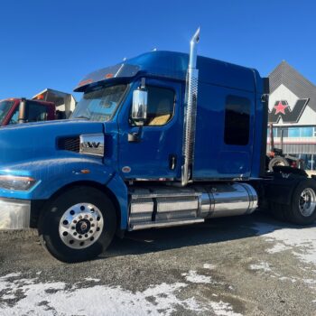 2025 Western Star 49X 072" Sleeper #WE2511N