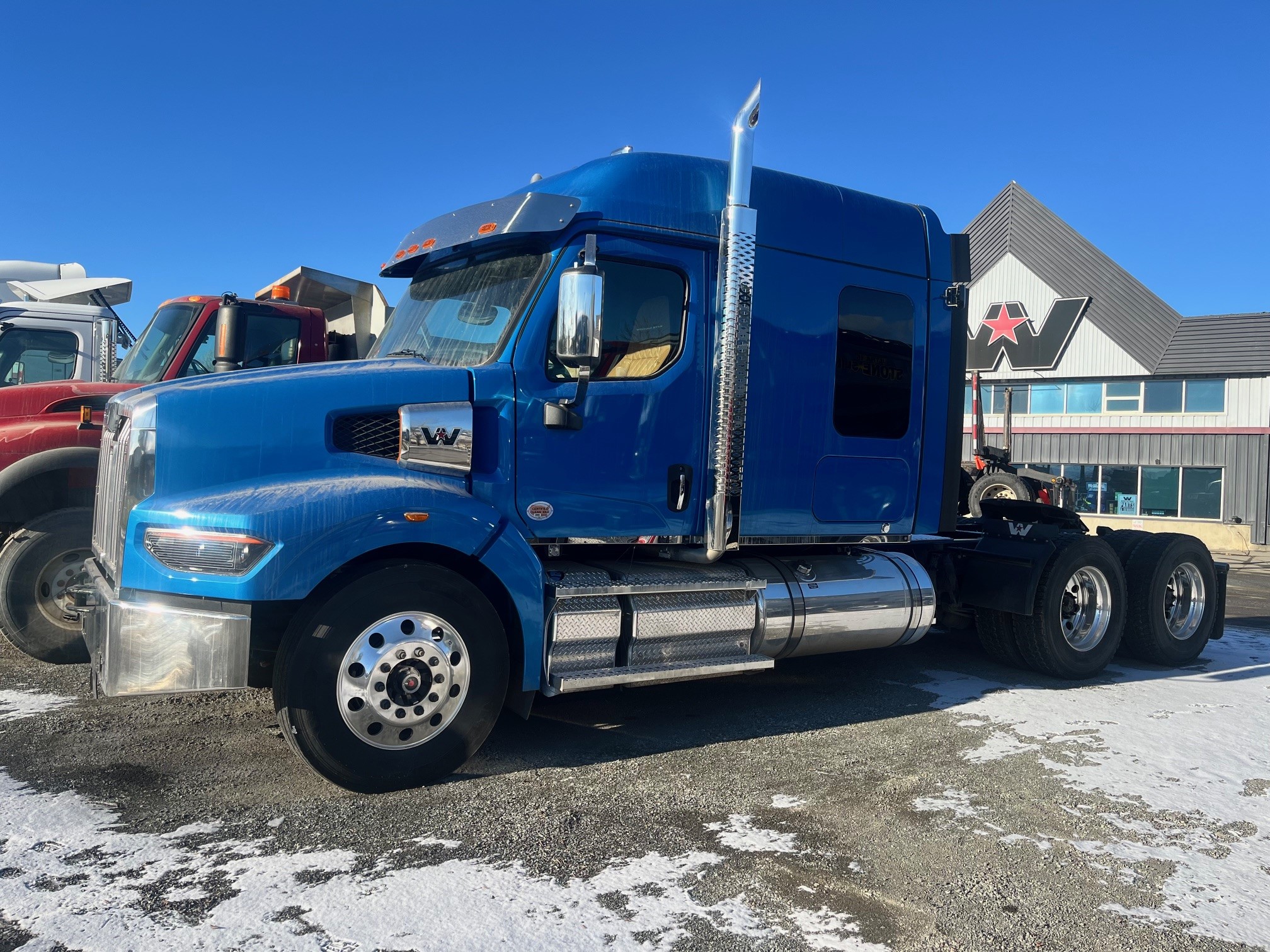 2025 Western Star 49X 072" Sleeper #WE2511N