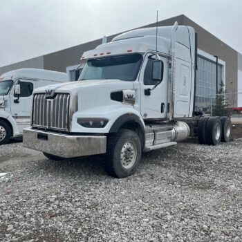 2025 Western Star 49X 060" Sleeper #WE6204N