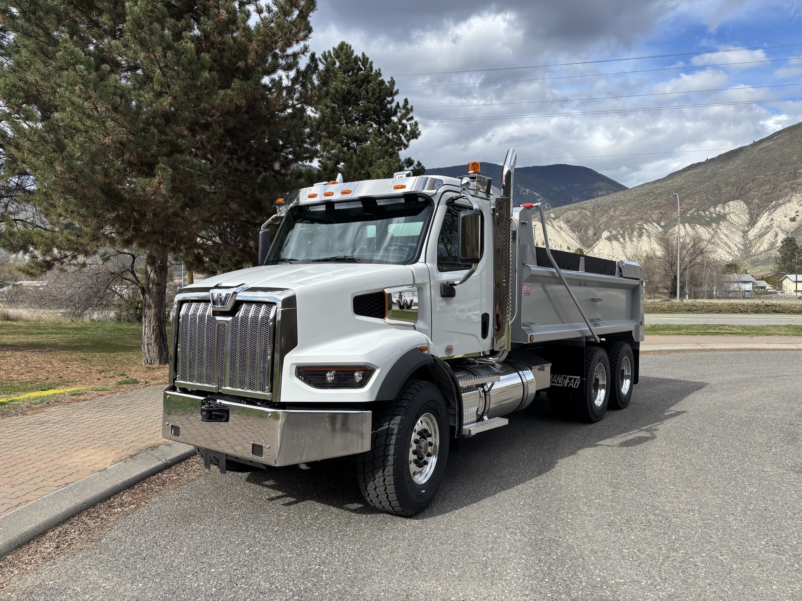 2026 Western Star 47XSB Day Cab #WL4996N