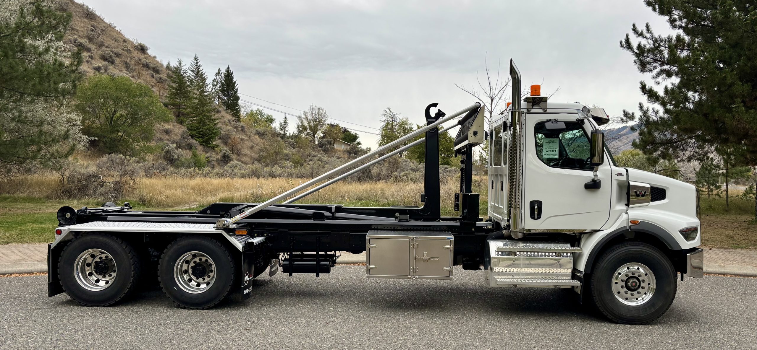 2025 Western Star 47X Day Cab #WE6321N