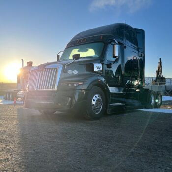 2025 Western Star 57X 072" Sleeper #WF0756N