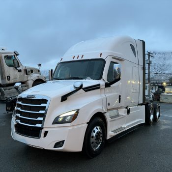 2025 Freightliner Cascadia 072" Sleeper #WF2132N