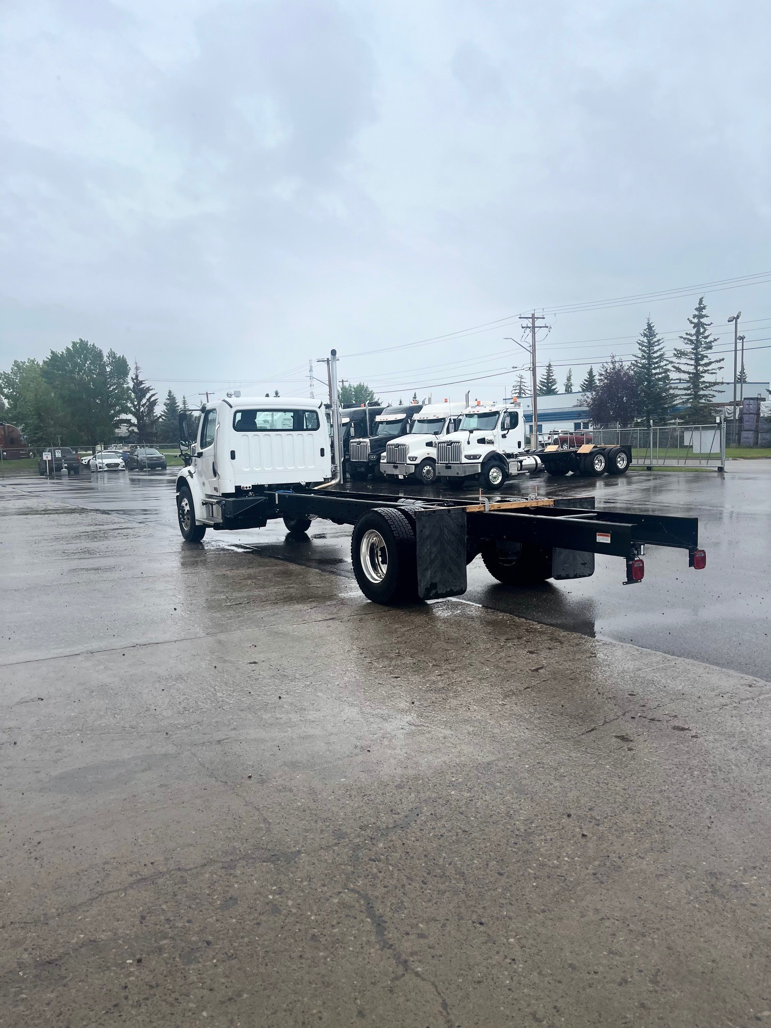 2026 Freightliner M2 106 Day Cab #WJ7371N