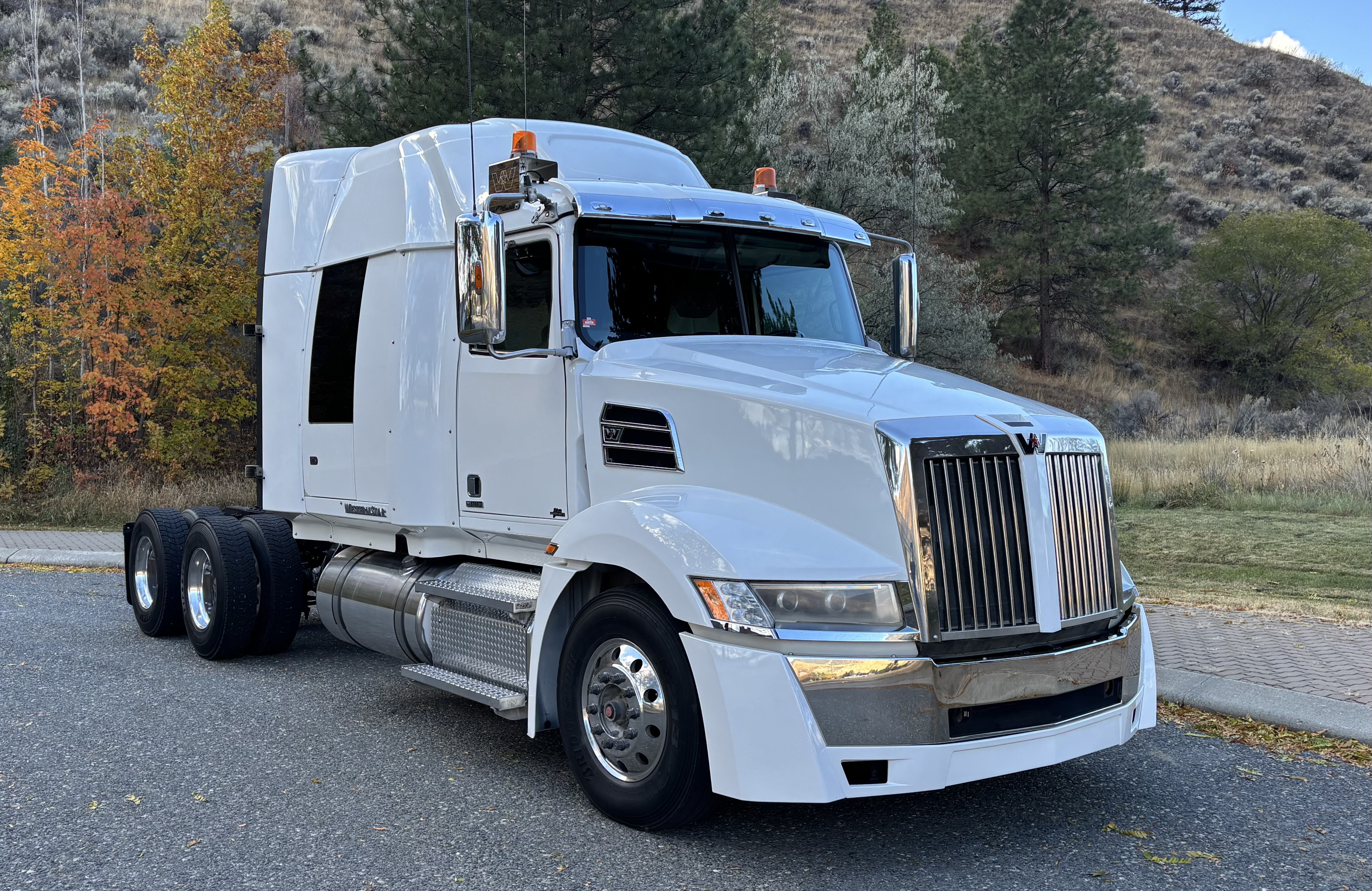 2021 Western Star 5700XE 068" Sleeper #MU3724L