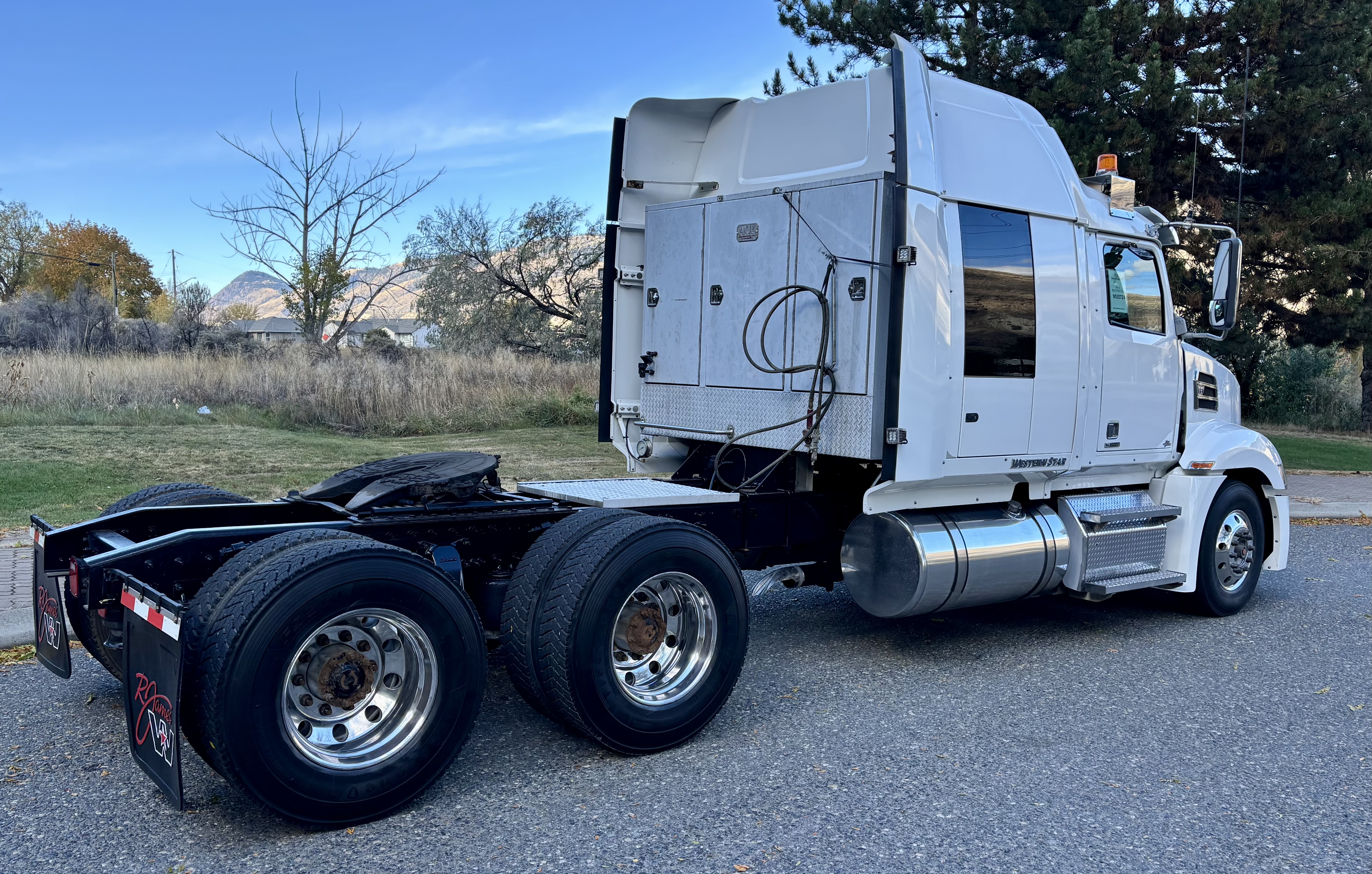 2021 Western Star 5700XE 068" Sleeper #MU3724L