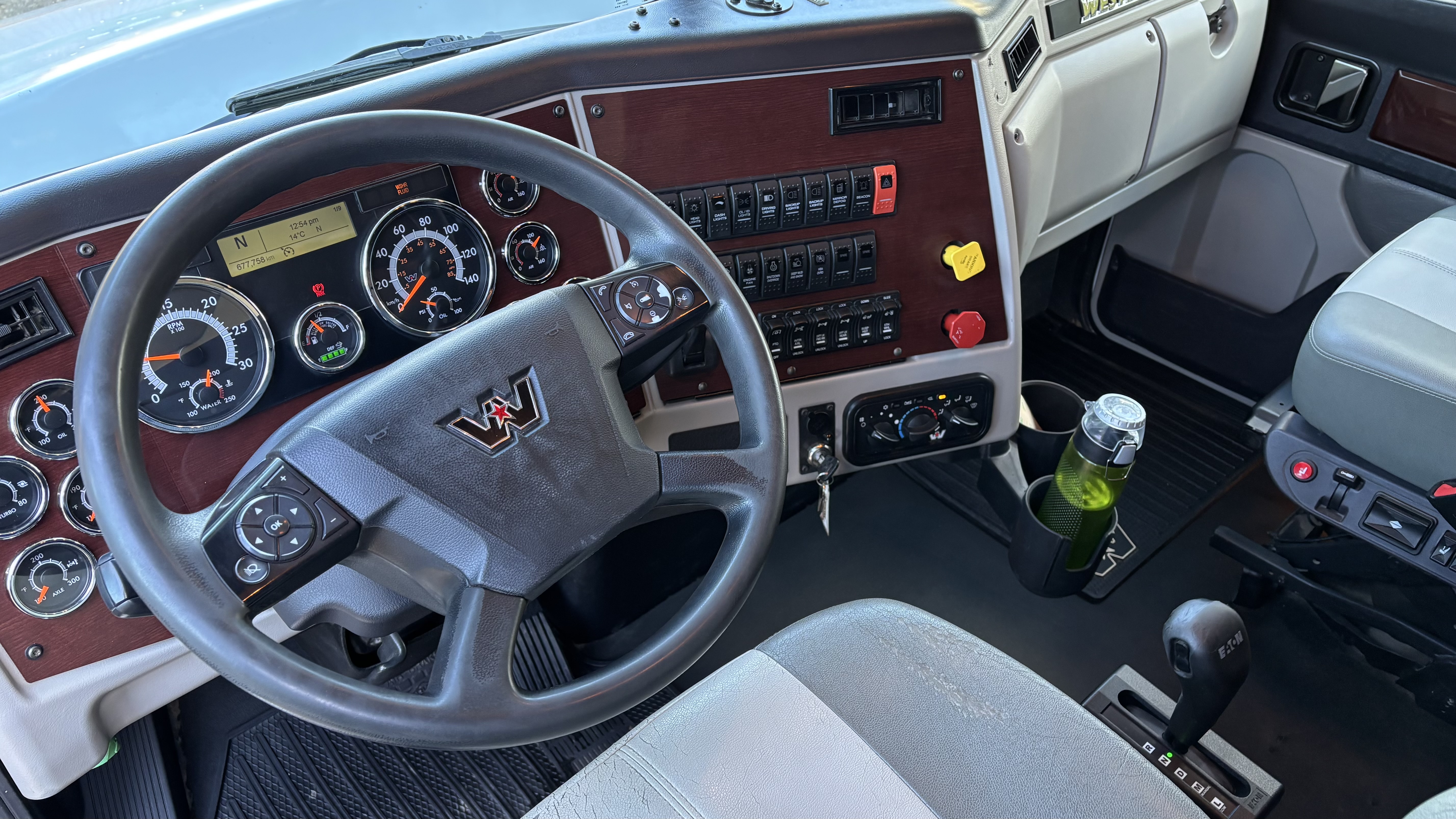 2021 Western Star 5700XE 068" Sleeper #MU3724L