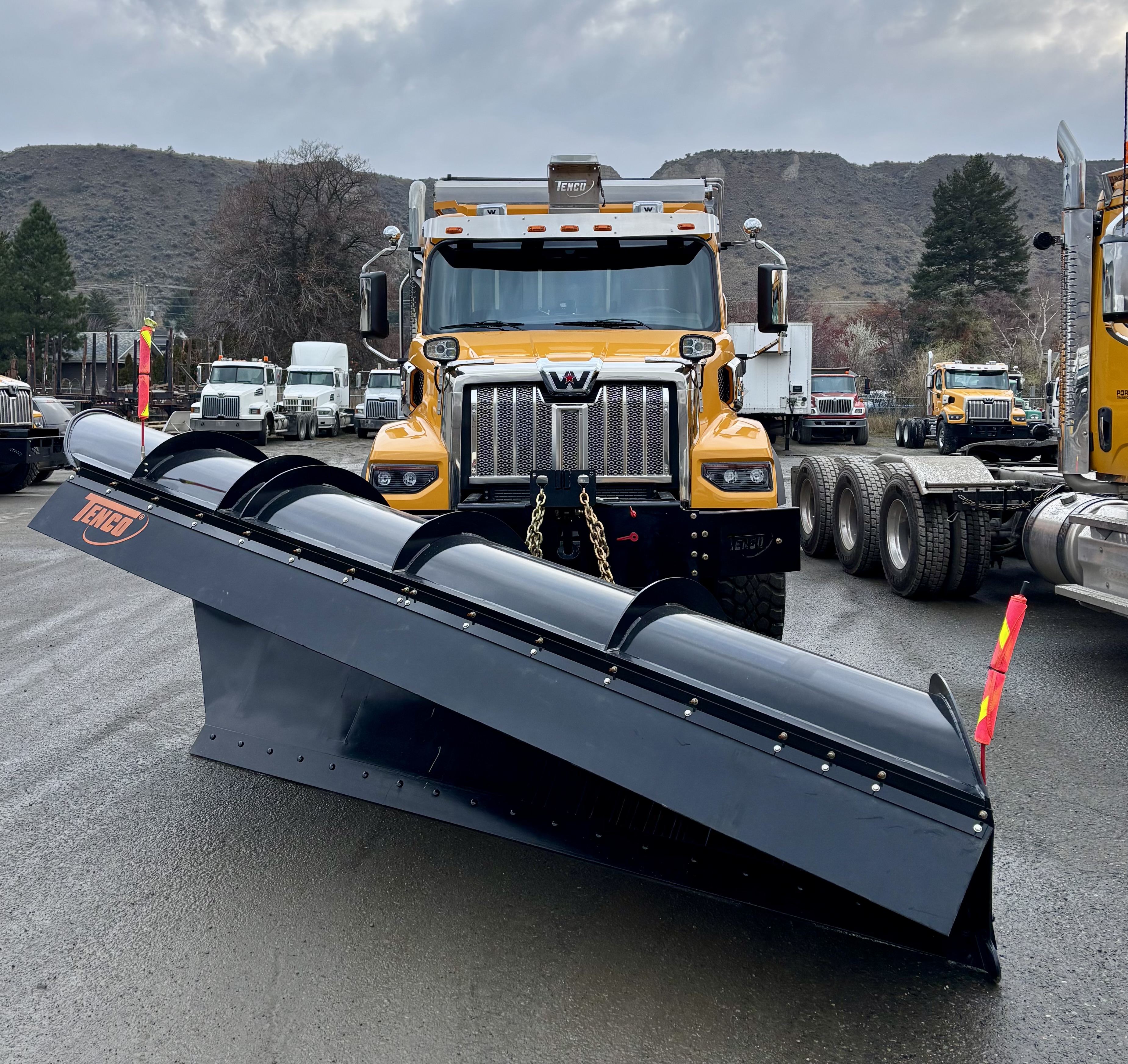 2025 Western Star 47X Day Cab #WD2260N