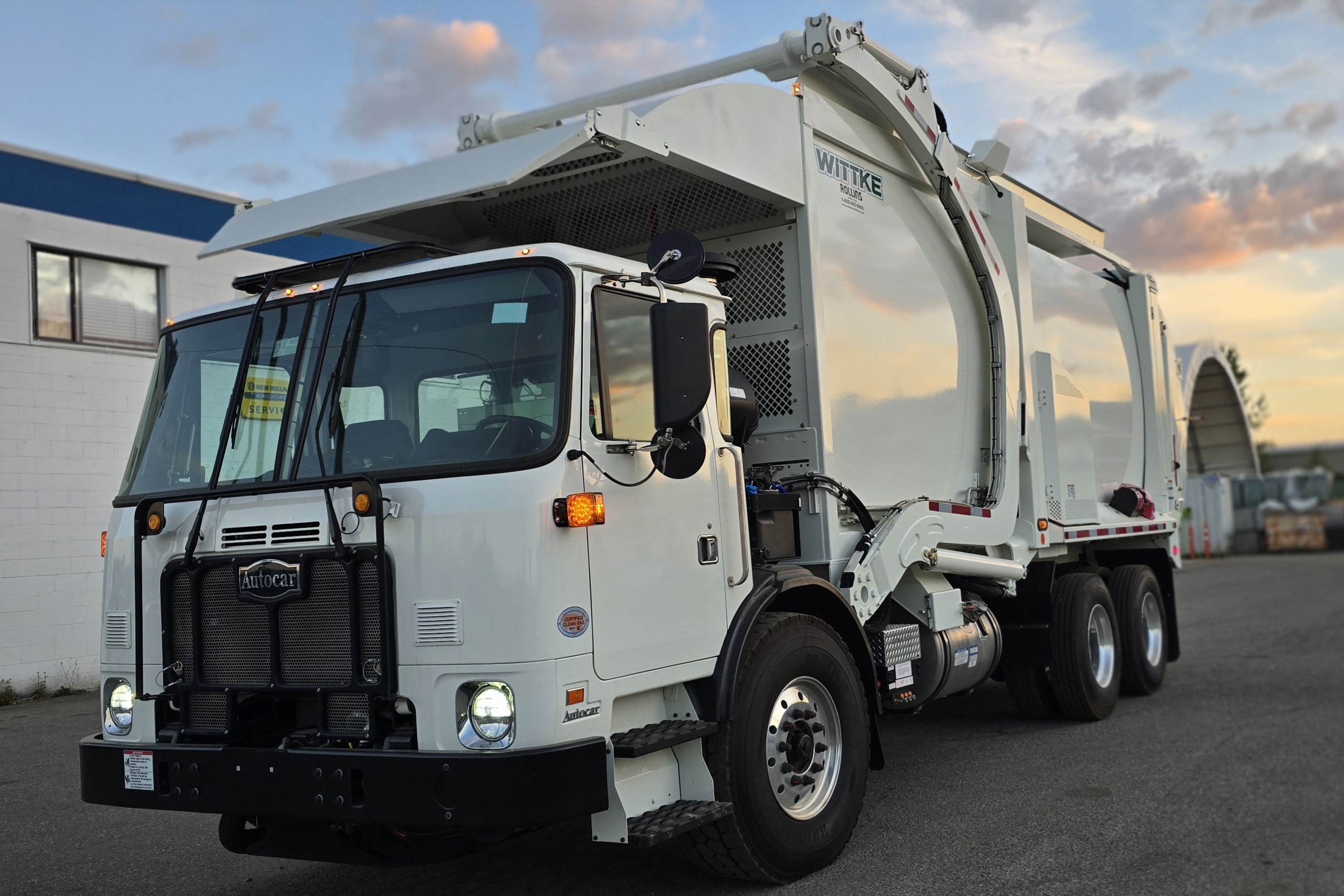 2024 AUTOCAR ACX64 DAY CAB" DAY CAB #247808N