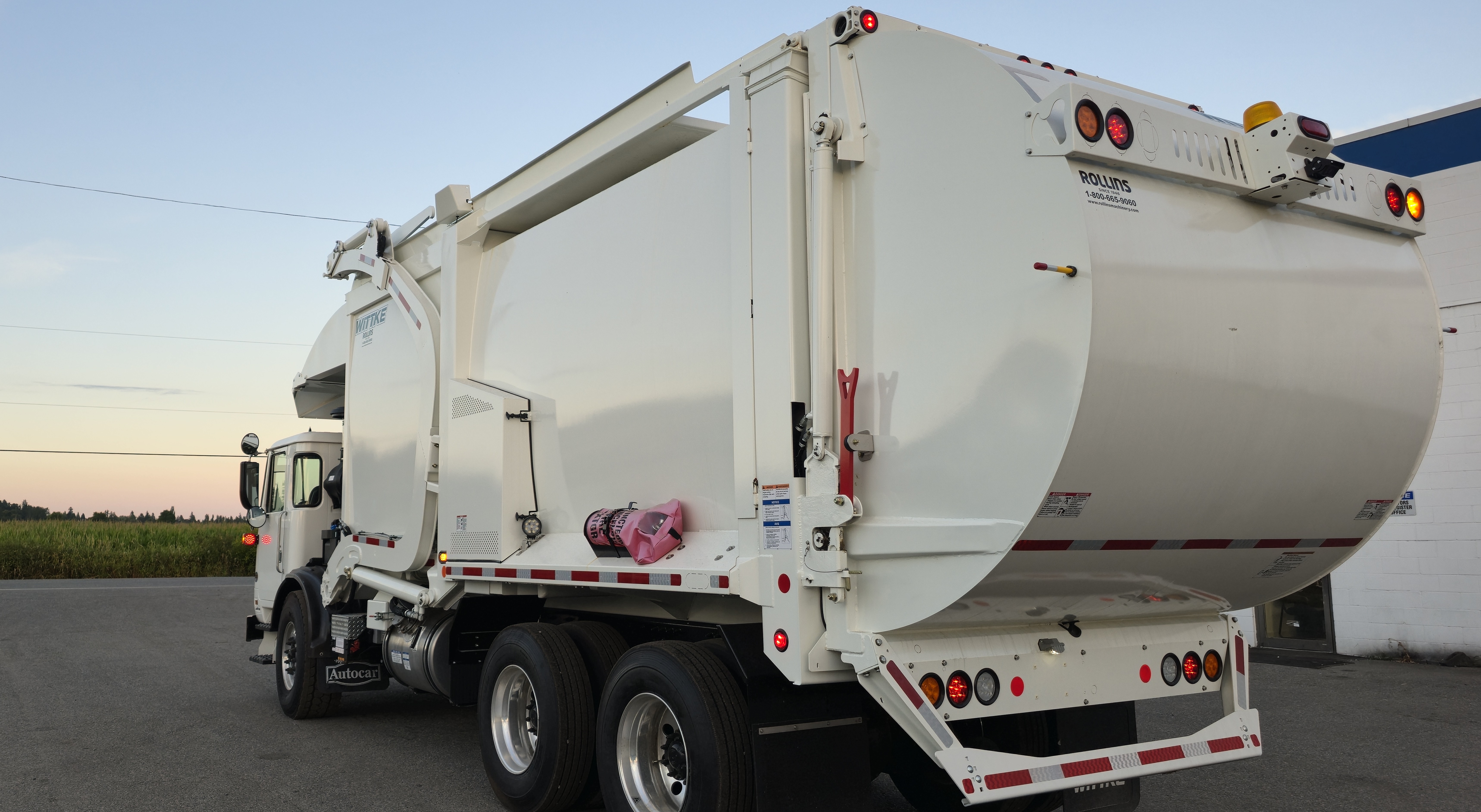 2024 AUTOCAR ACX64 DAY CAB" DAY CAB #247808N