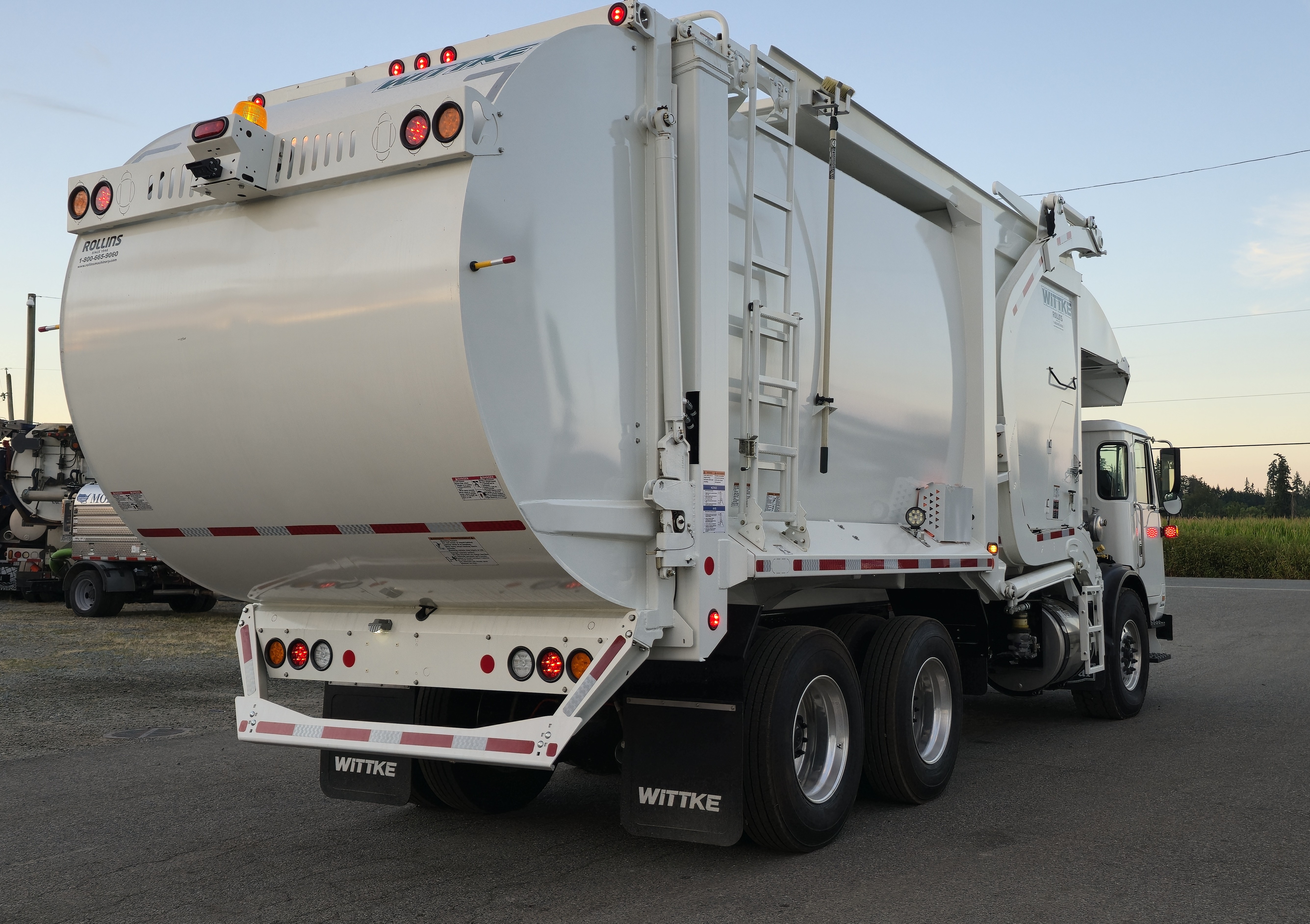 2024 AUTOCAR ACX64 DAY CAB" DAY CAB #247808N