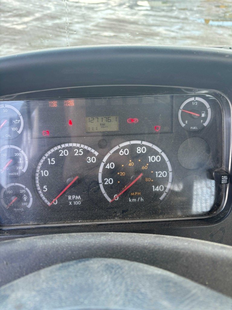 2010 FREIGHTLINER M2 DAY CAB" DAY CAB #AU2701C