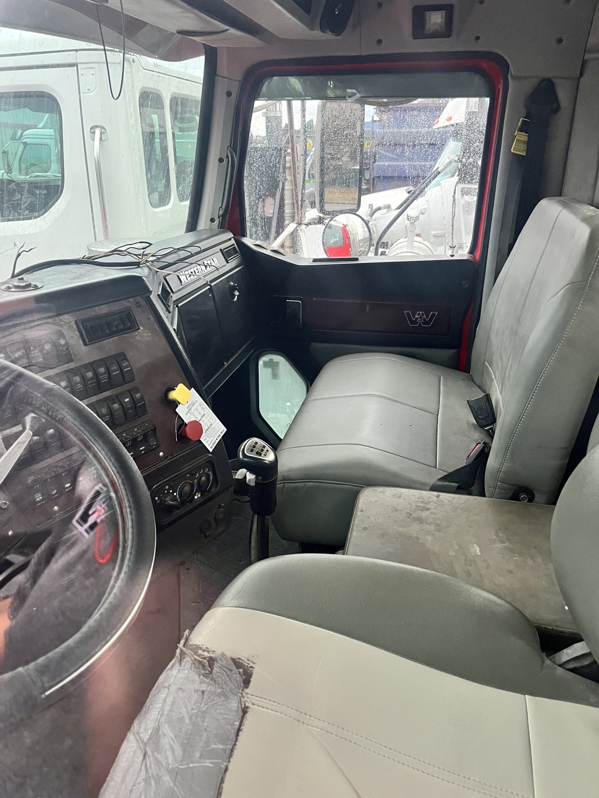 2019 WESTERN STAR 4900SB DAY CAB" DAY CAB #KN5723U