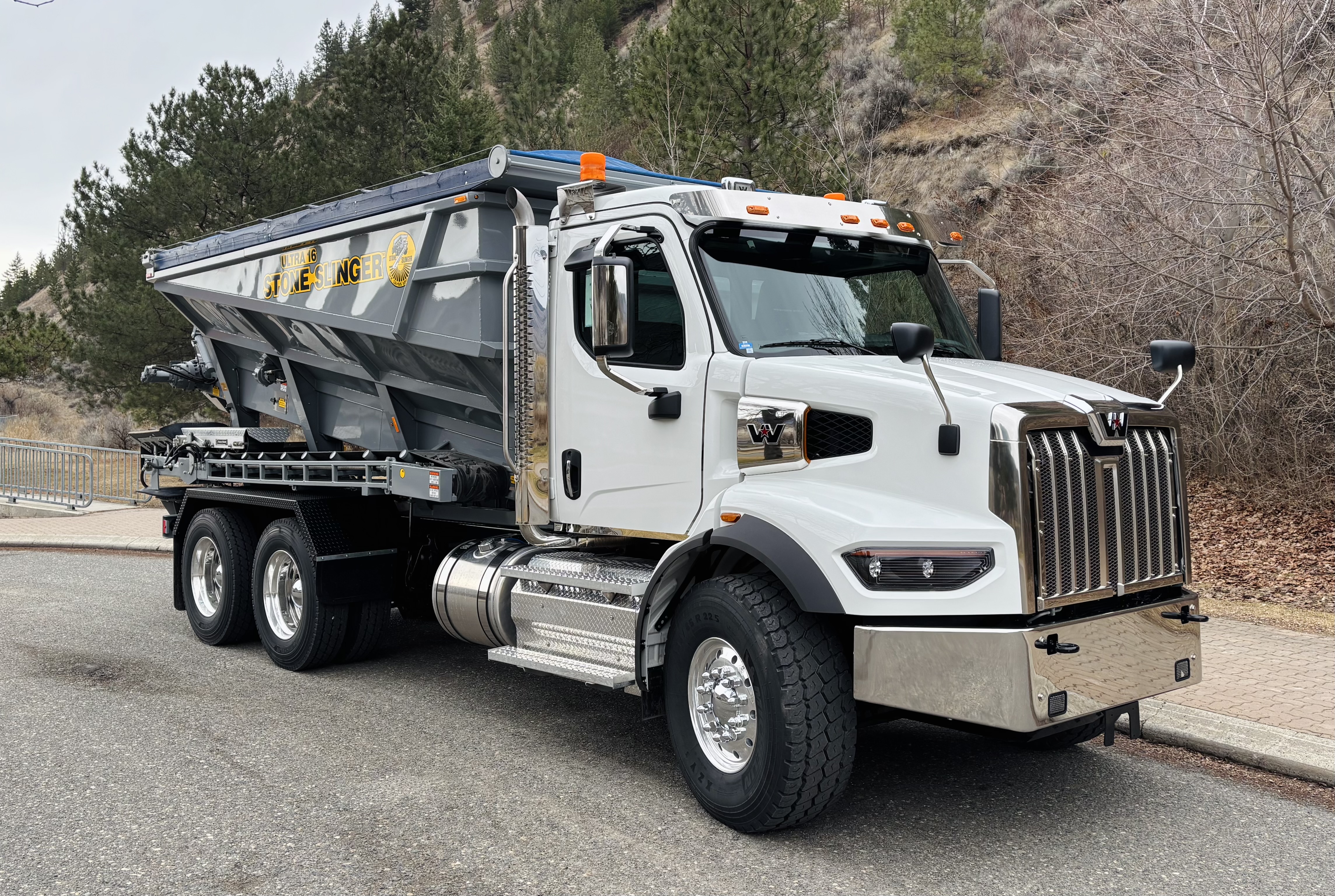 2026 WESTERN STAR 47X DAY CAB" DAY CAB #WF4345N