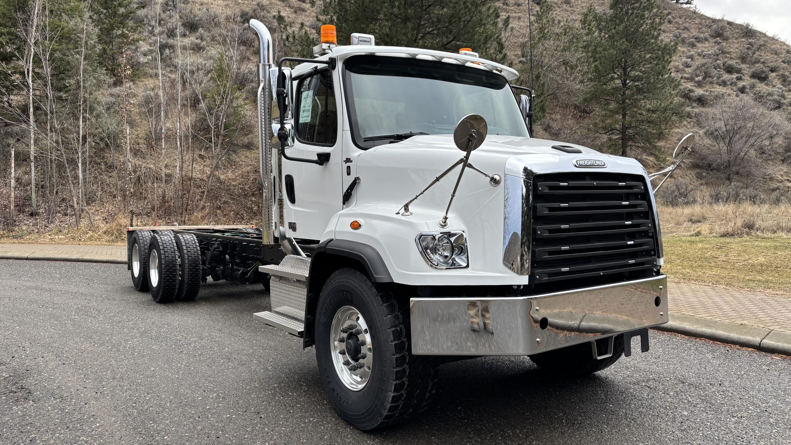 2026 FREIGHTLINER 114SD DAY CAB" DAY CAB #WF7035N