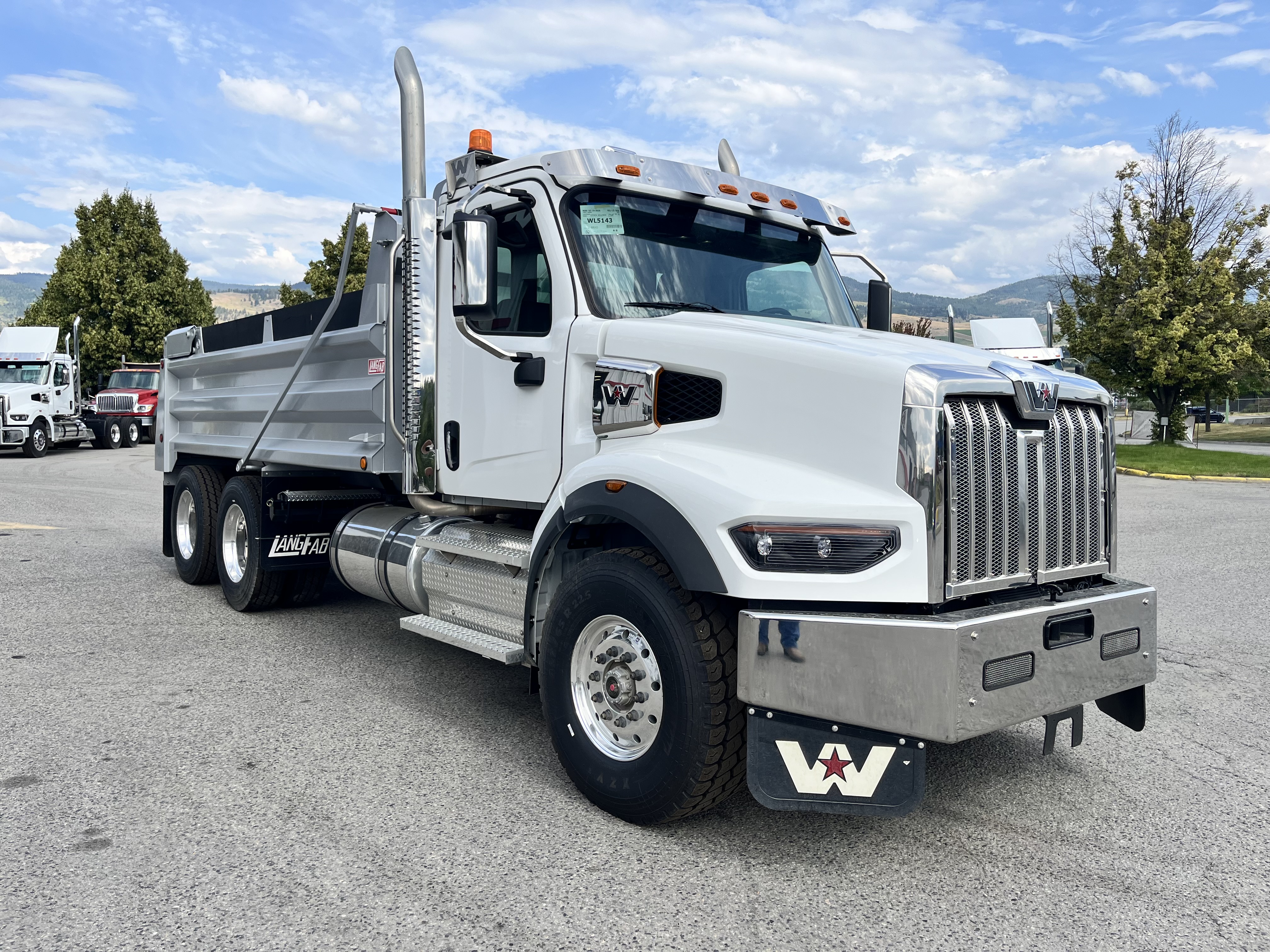 2026 WESTERN STAR 49XSB DAY CAB" DAY CAB #WL5143N