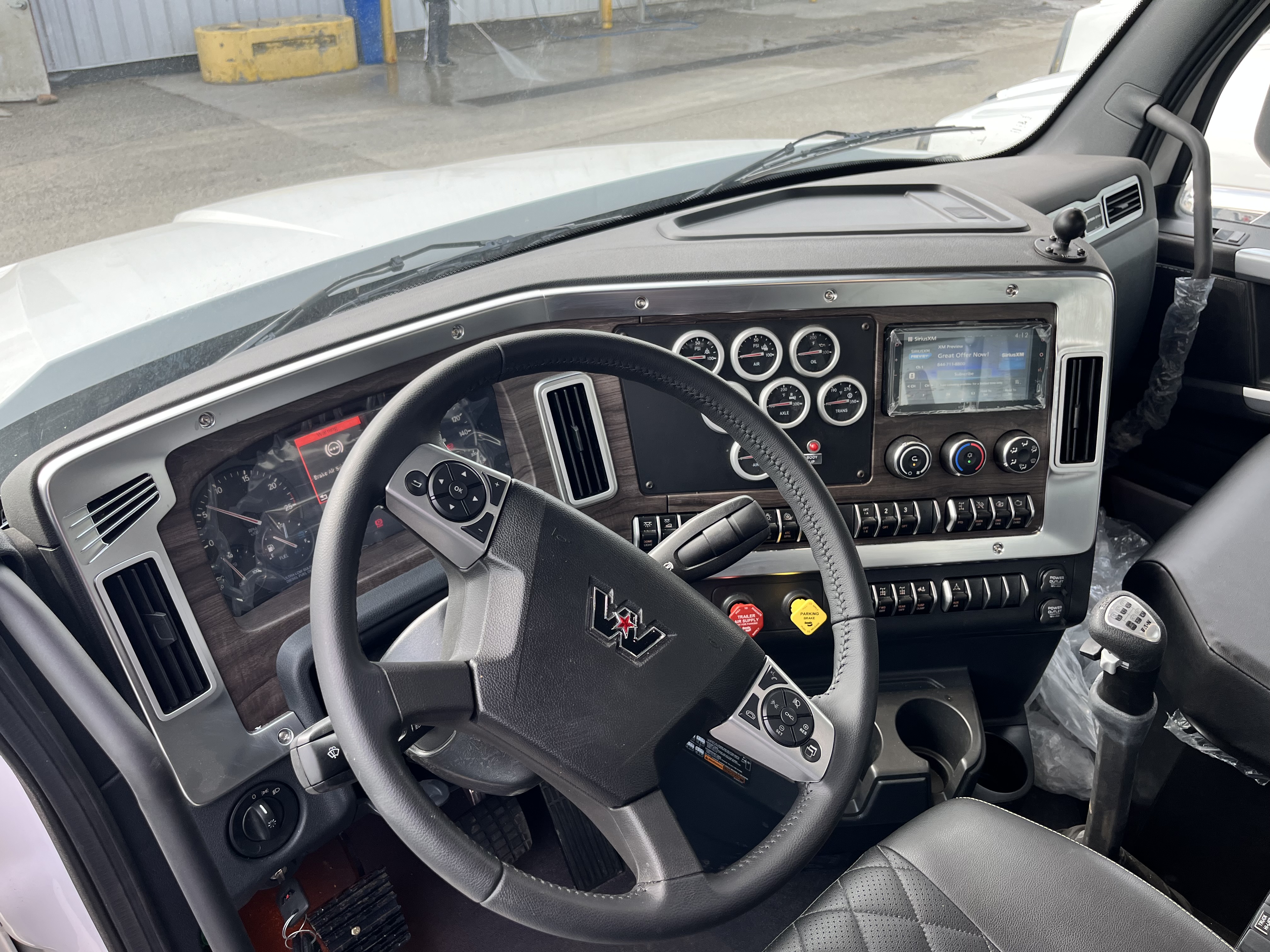 2026 WESTERN STAR 49XSB DAY CAB" DAY CAB #WL5143N