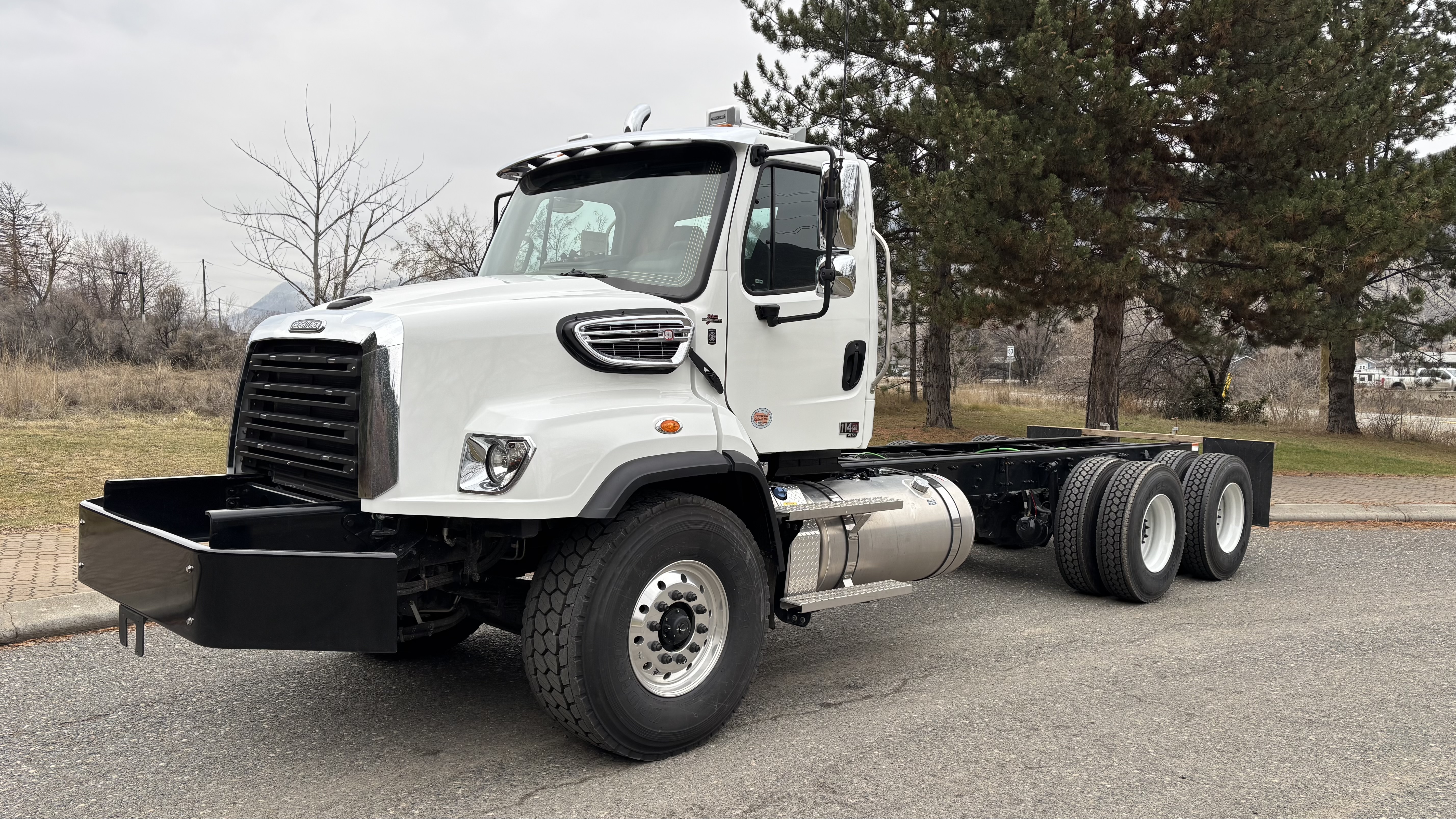 2026 FREIGHTLINER 114SD DAY CAB" DAY CAB #WM7722N