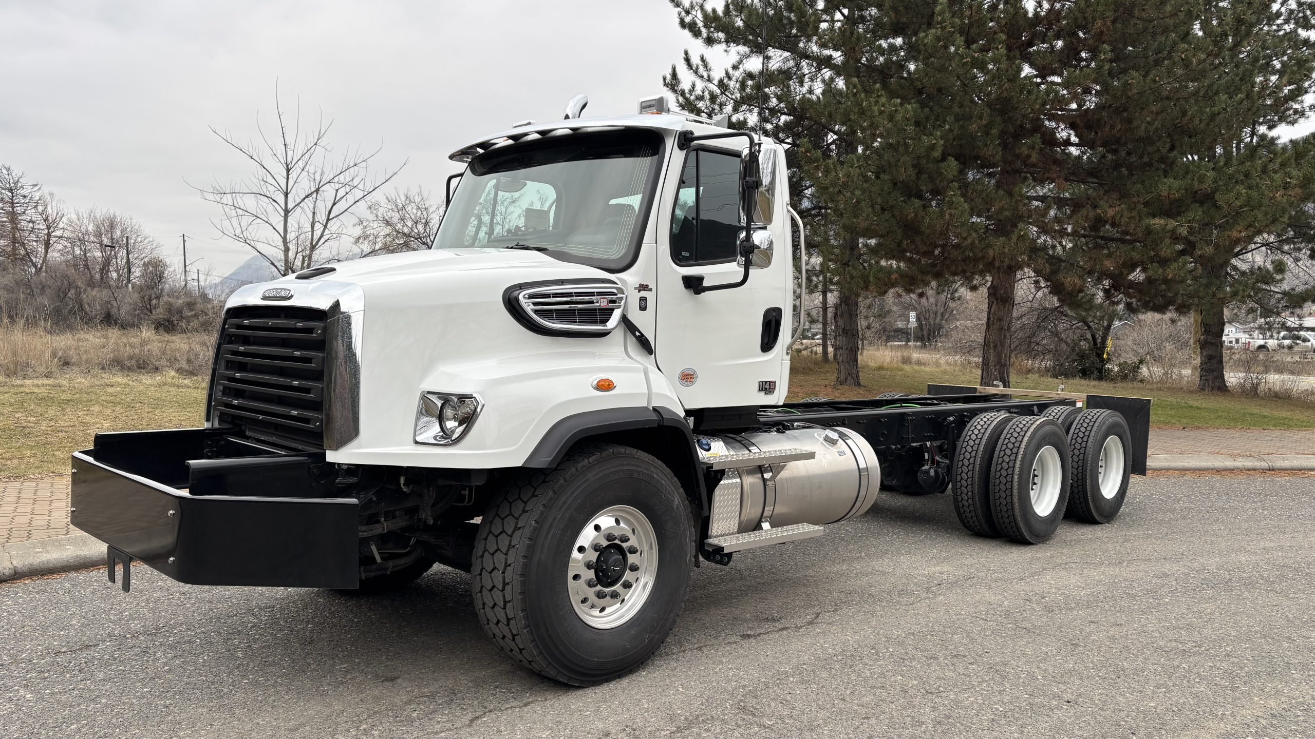 2026 FREIGHTLINER 114SD DAY CAB" DAY CAB #WM7723N