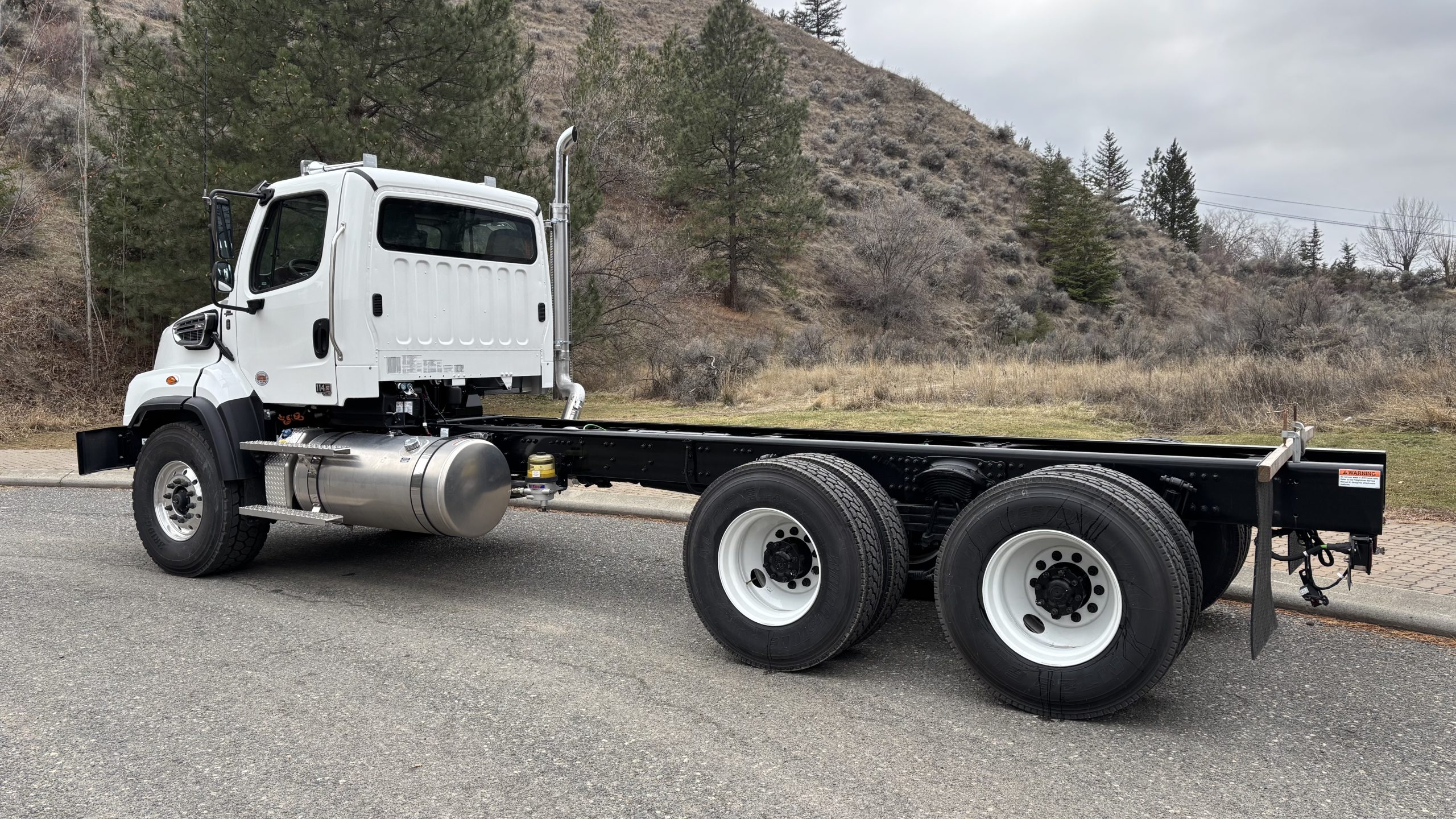 2026 FREIGHTLINER 114SD DAY CAB" DAY CAB #WM7723N