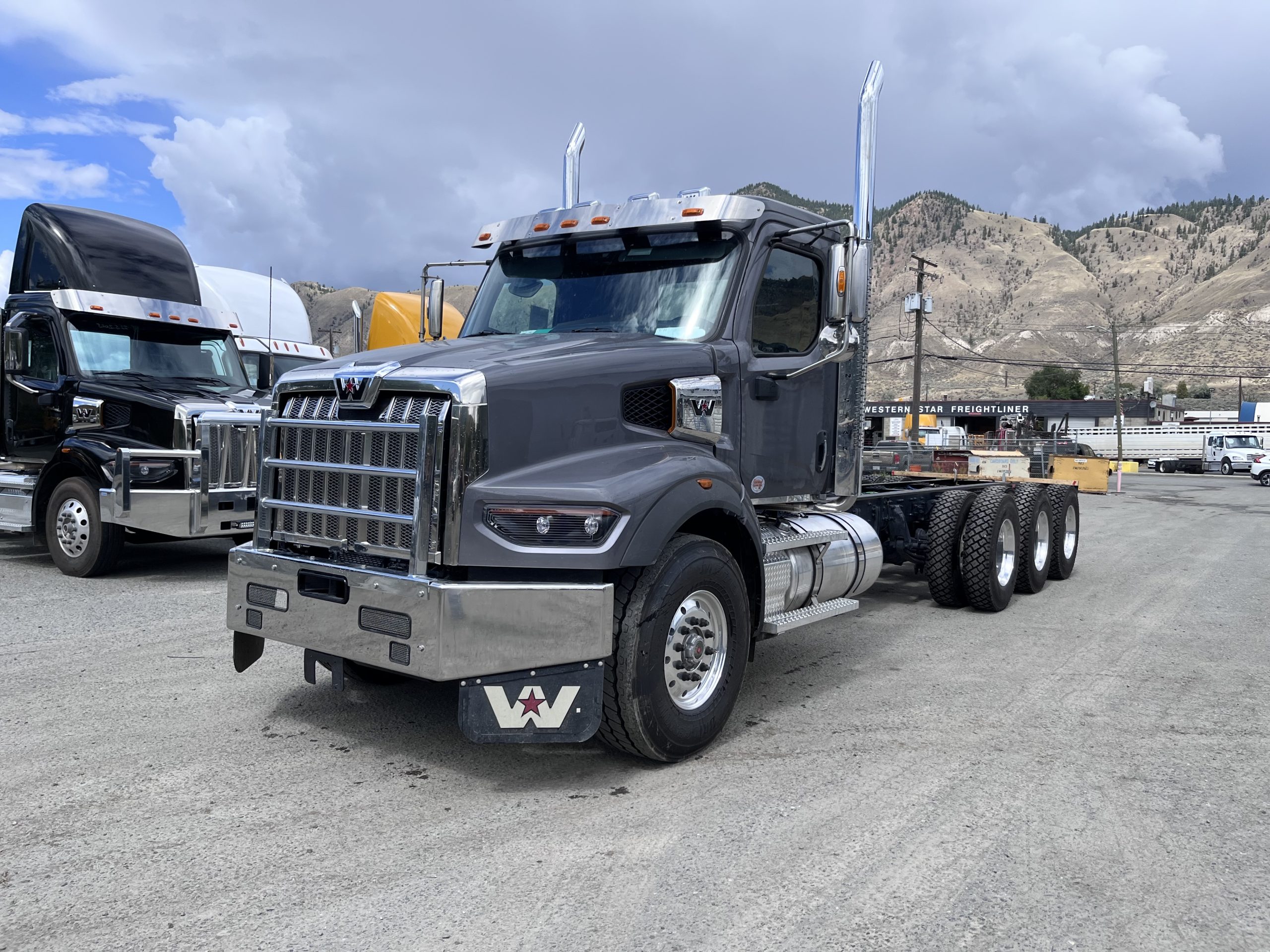 2026 WESTERN STAR 49X DAY CAB" DAY CAB #WS3791N
