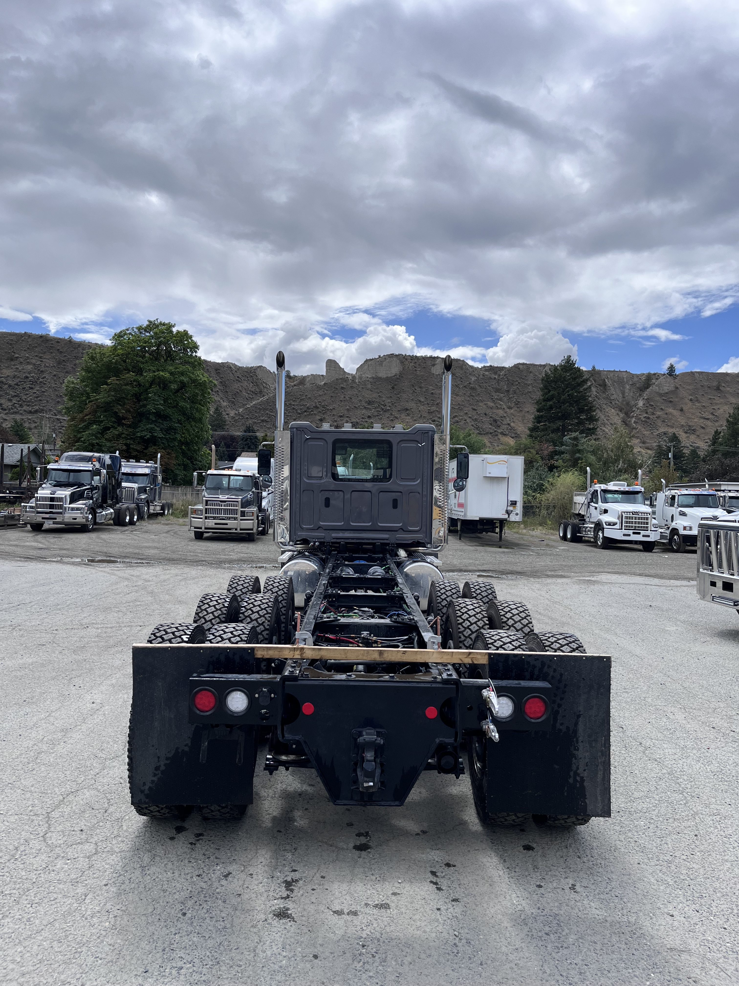 2026 WESTERN STAR 49X DAY CAB" DAY CAB #WS3791N