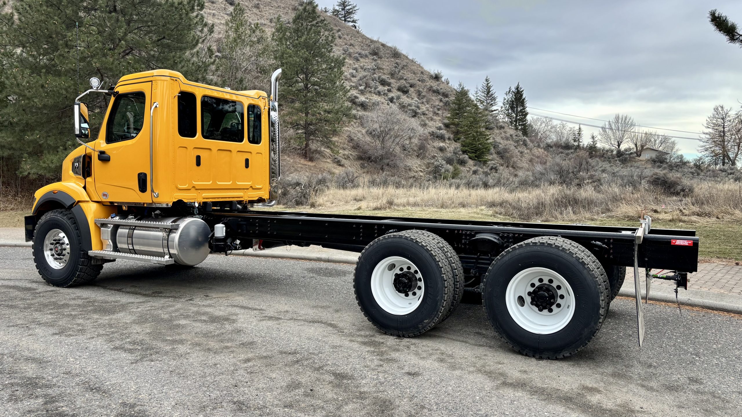 2026 WESTERN STAR 47X DAY CAB" DAY CAB #WT7959N