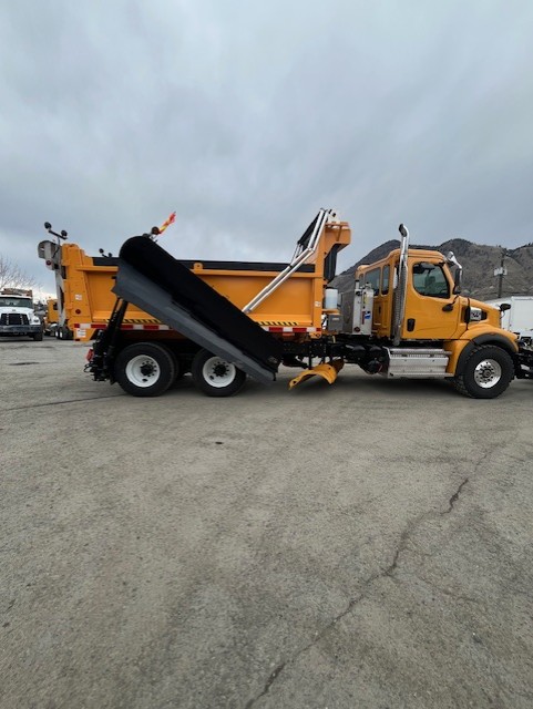 2026 WESTERN STAR 47X DAY CAB" DAY CAB #WT7974N