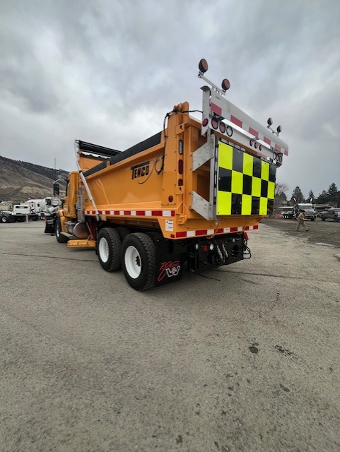 2026 WESTERN STAR 47X DAY CAB" DAY CAB #WT7976N