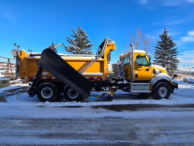 2026 WESTERN STAR 47X DAY CAB" DAY CAB #WT7976N