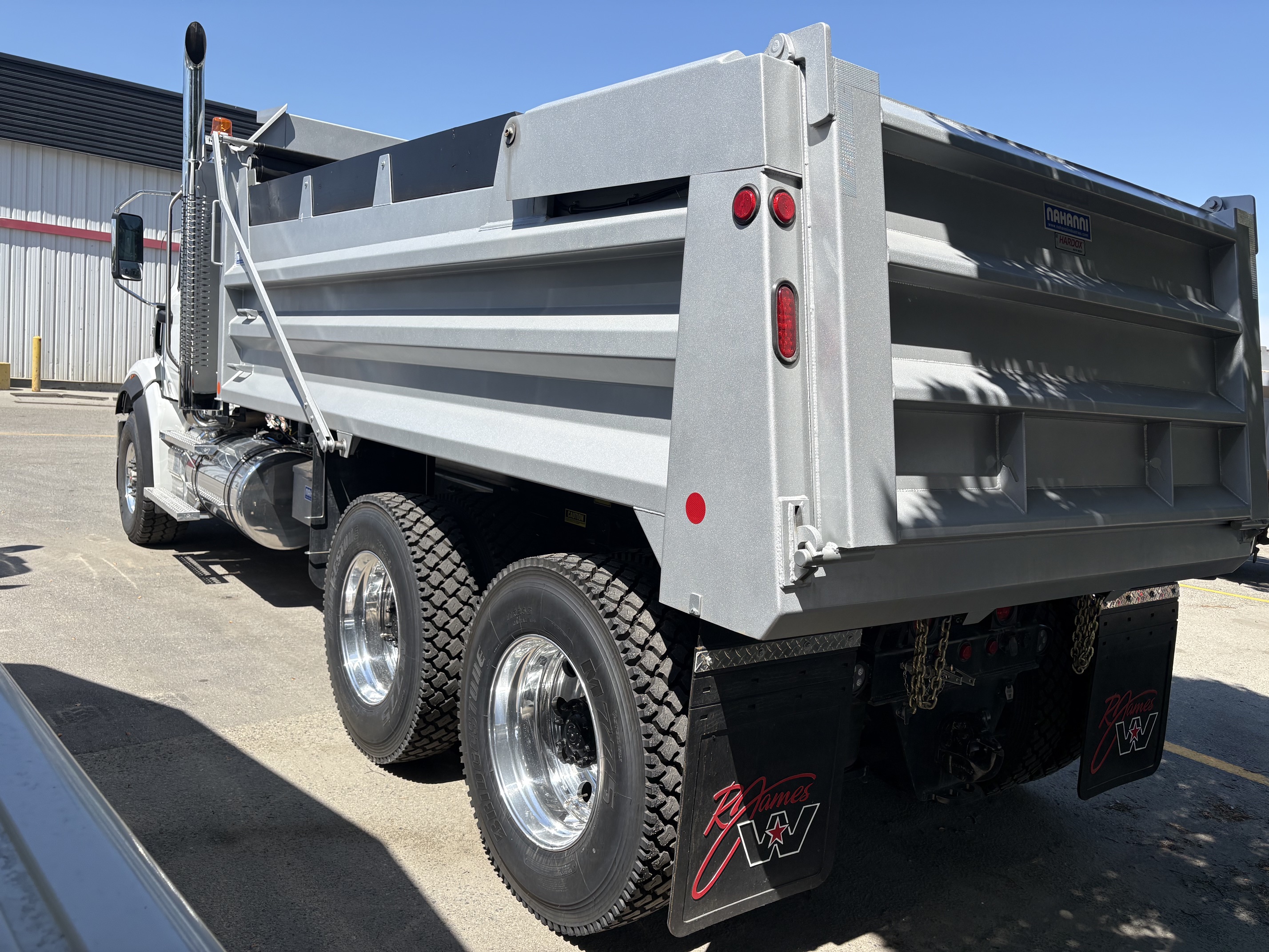 2026 WESTERN STAR 49X DAY CAB" DAY CAB #WT9240N