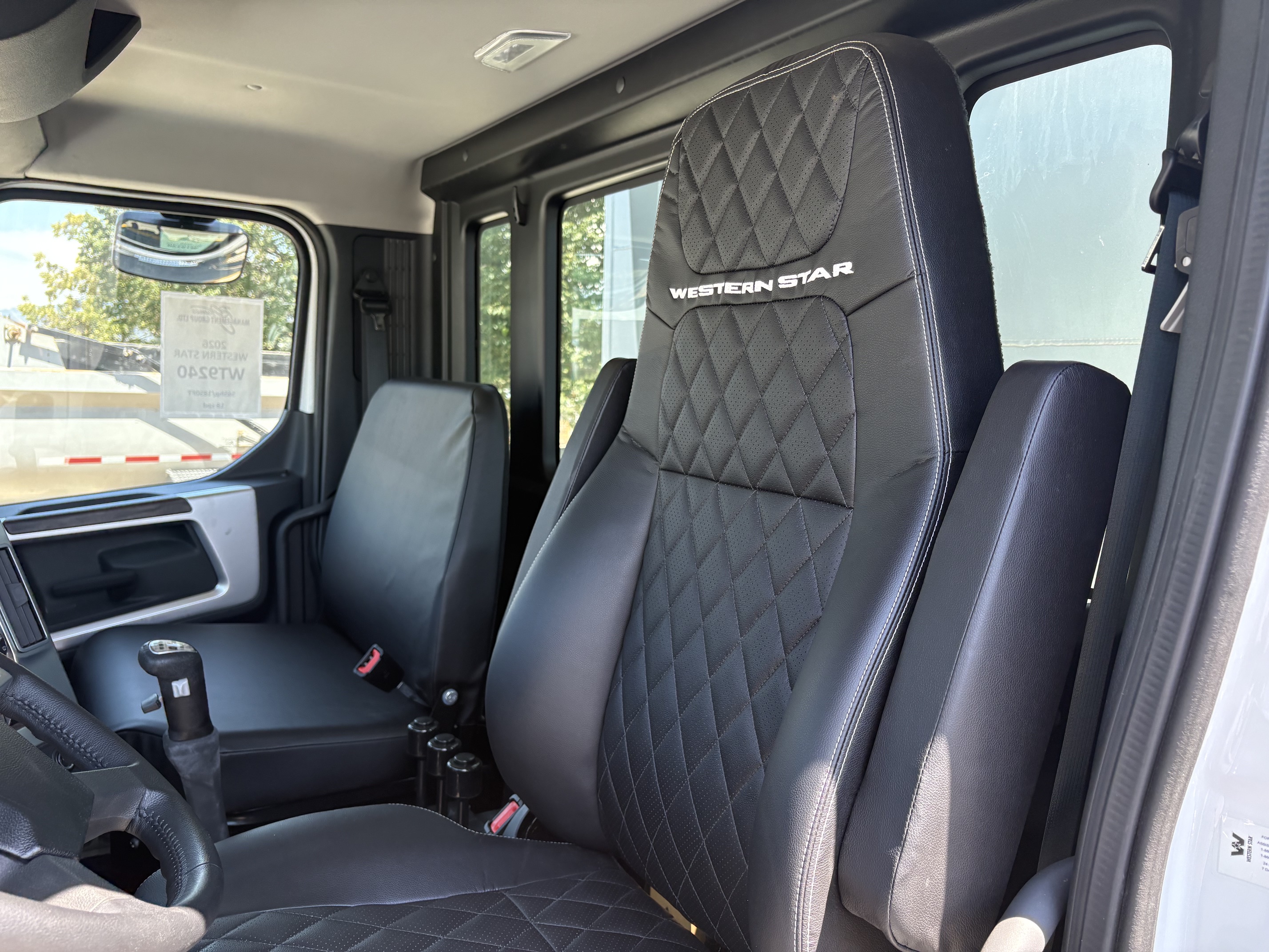 2026 WESTERN STAR 49X DAY CAB" DAY CAB #WT9240N