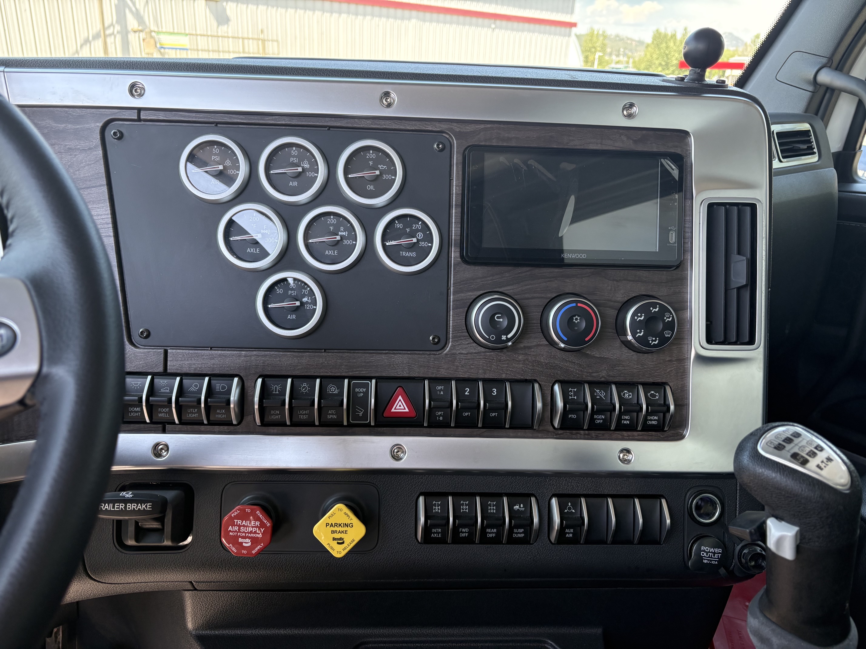 2026 WESTERN STAR 49X DAY CAB" DAY CAB #WT9240N