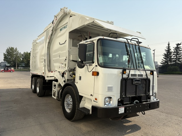 2025 AUTOCAR ACX64 #250748