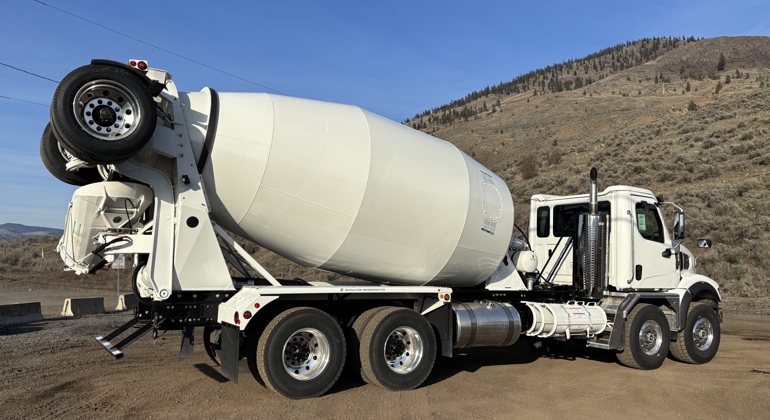 2026 WESTERN STAR 47XSF DAY CAB" DAY CAB #WT9272N
